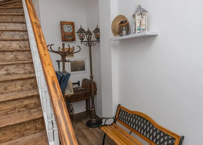 The House 1 Apartament *