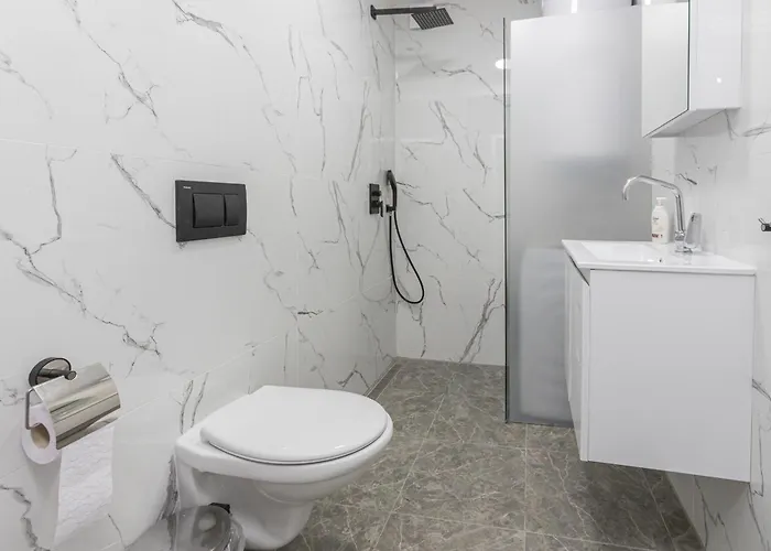 The House 1 * Бургас